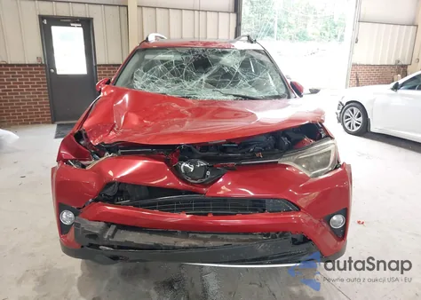 2017 Toyota Rav4 Xle z USA, uszkodzony, nr VIN JTMRFREV9HJ156509